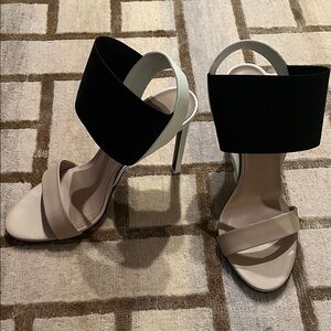 Vince Vero Cuoio Heeled Sandal